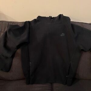 Mens Med Nike Sweatshirt